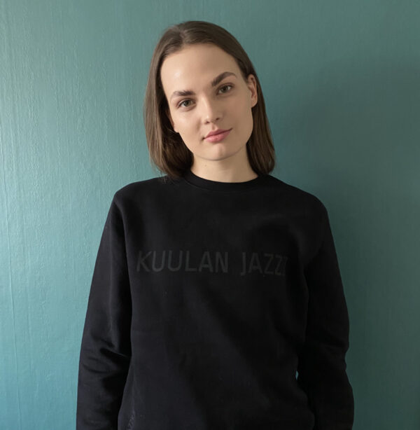 Kuulan jazzi must dressipluus